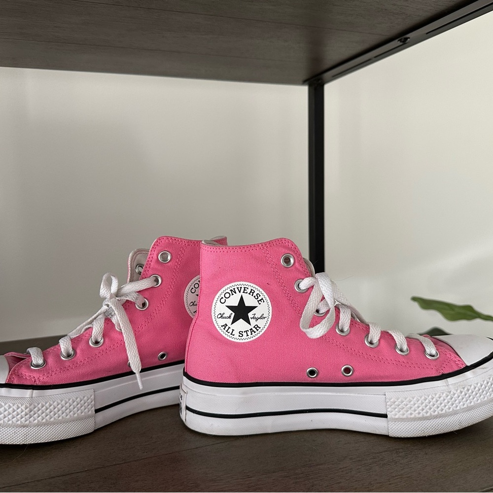 Converse All Star Pink Platform Canvas Sneakers size 7